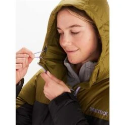 Marmot Women's Guides Down Hoody -Sport Ski Equipment fw23 marmot womensguidesdownhoody blackmilitarygreen 5
