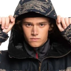 Quiksilver Men's Fairbanks Jacket 19 Quiksilver Men's Fairbanks Jacket -Sport Ski Equipment fw23 quiksilver mensfairbanksjacket grapeleaftigercamo 5